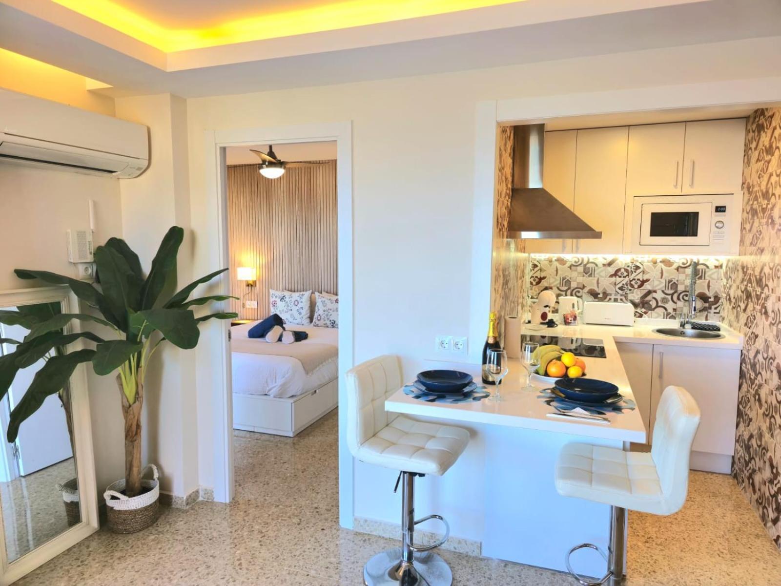 Seaview Retreat Torremolinos City Center, With Pool And Amazing Views By Namaste Elite Dış mekan fotoğraf